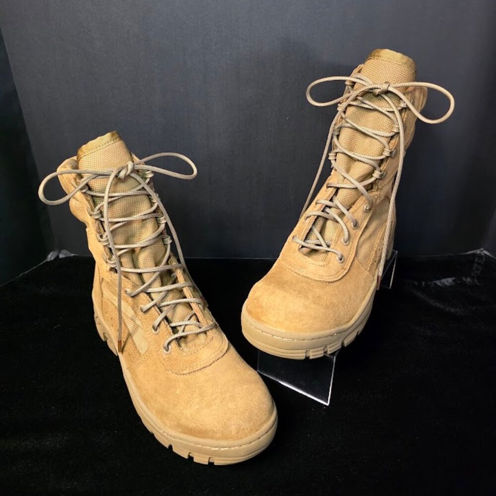 NWOT Thorogood 8" War Fighter Men's Military Tactical Boots 7W